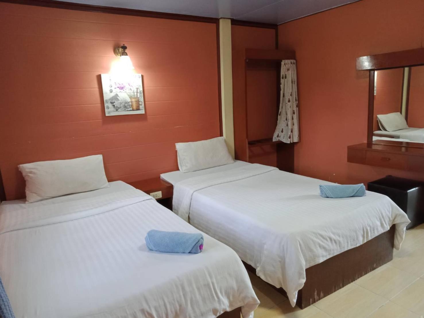 فندق Haad Somboon House سابان بانغ المظهر الخارجي الصورة