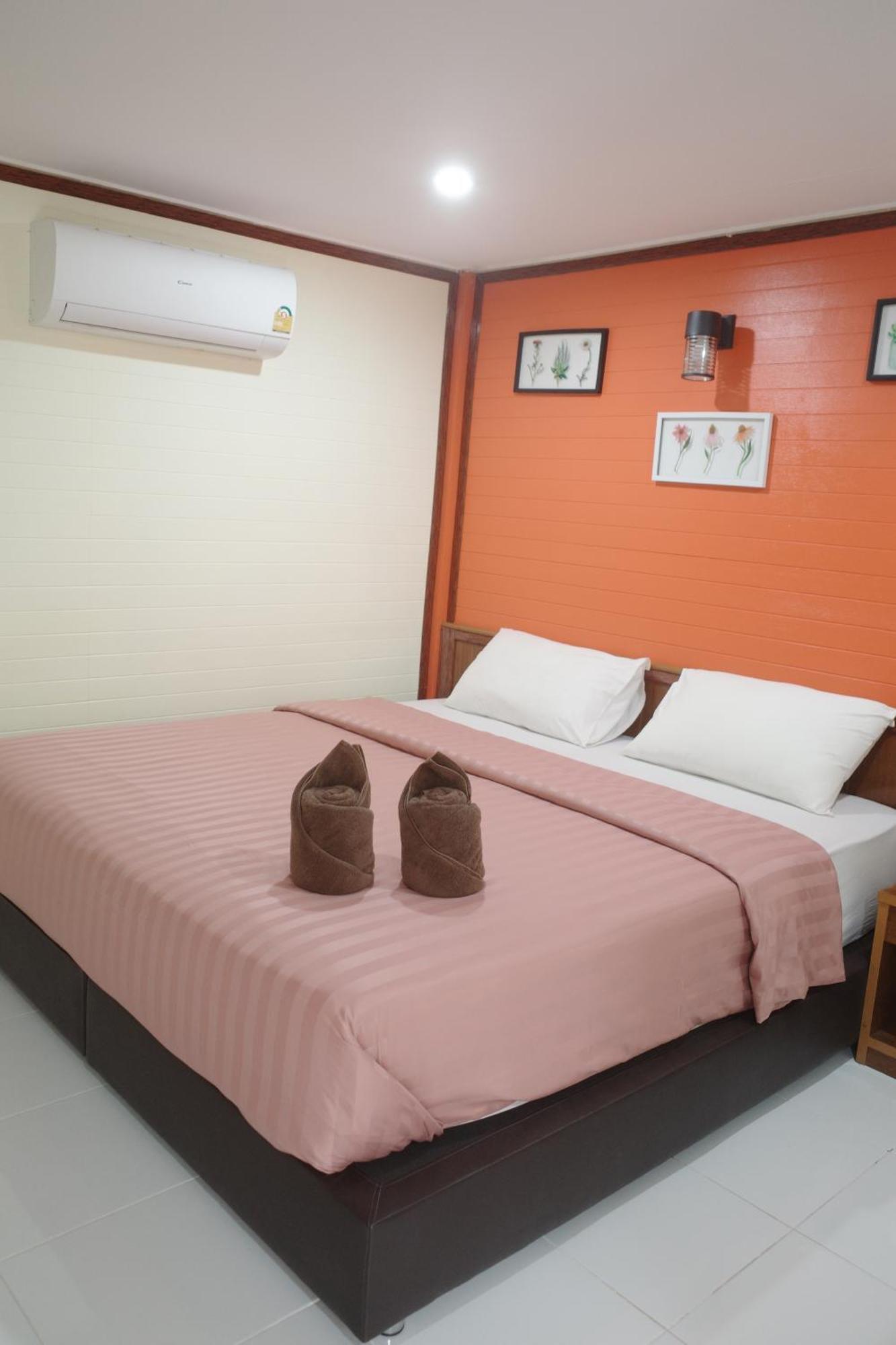 فندق Haad Somboon House سابان بانغ المظهر الخارجي الصورة