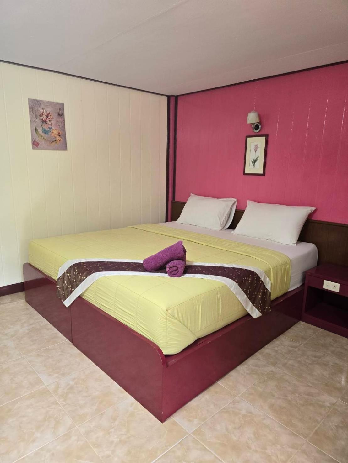 فندق Haad Somboon House سابان بانغ المظهر الخارجي الصورة