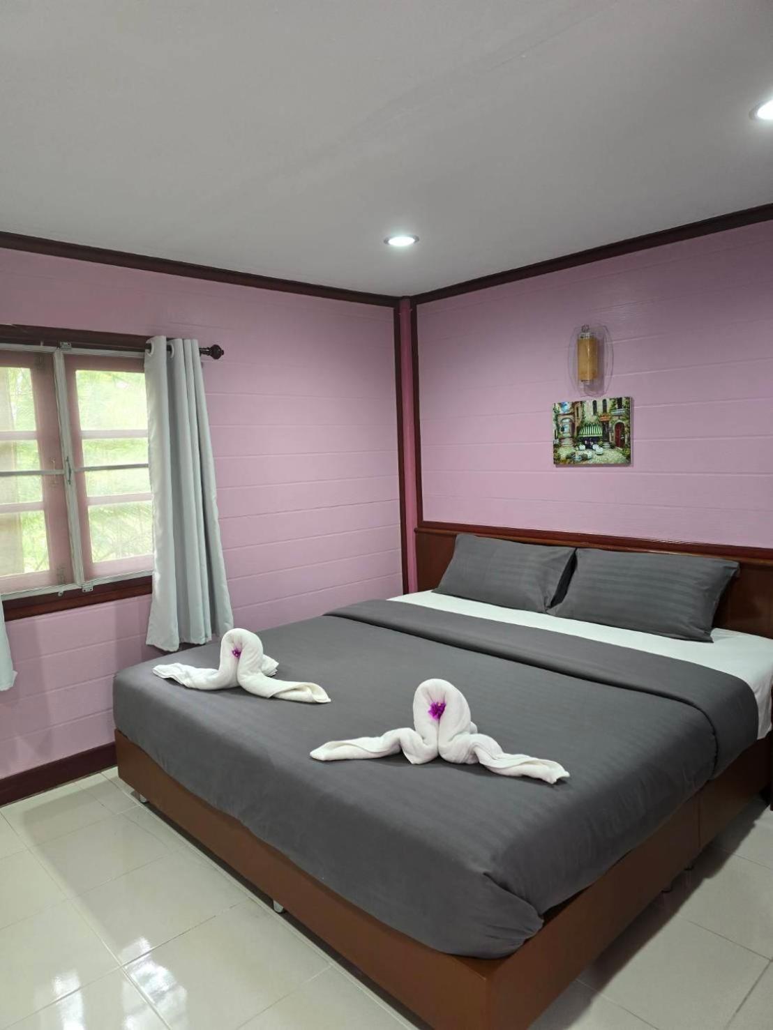 فندق Haad Somboon House سابان بانغ المظهر الخارجي الصورة