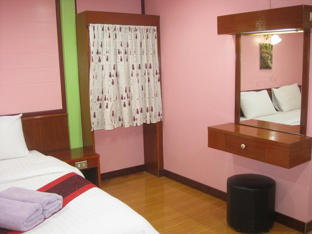 فندق Haad Somboon House سابان بانغ المظهر الخارجي الصورة